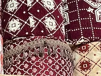 Plm 320 diverse houten poefs, voorzien van stoffen/fluwelen bekleding - afbeelding 8 van  8