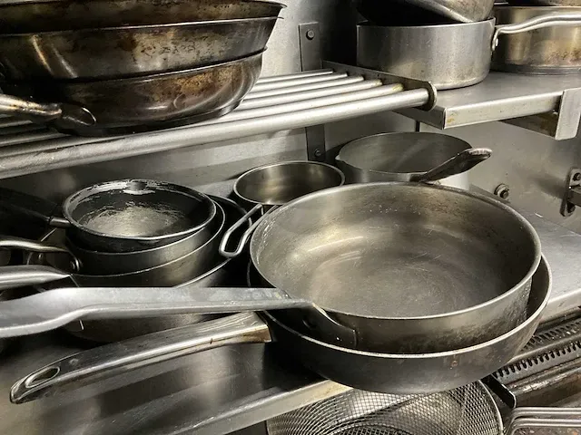 Plm 33 diverse steelpannen waaronder fissler - afbeelding 6 van  7