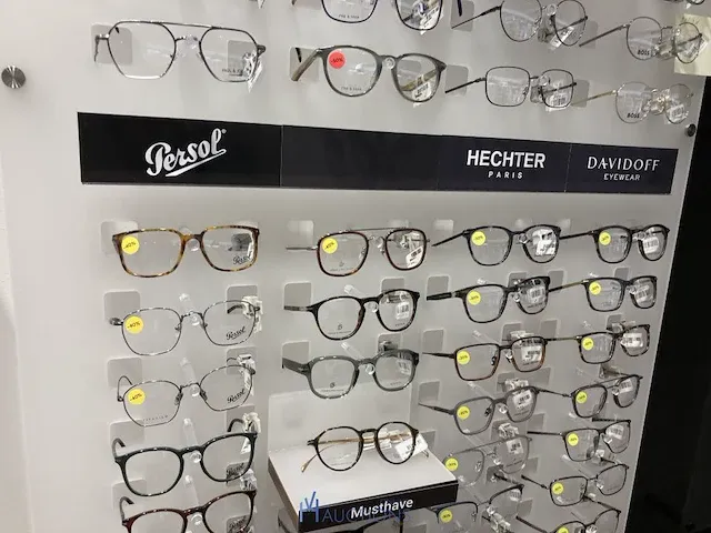 Plm 330 brilmonturen rayban, persol, saint laurent - afbeelding 13 van  70