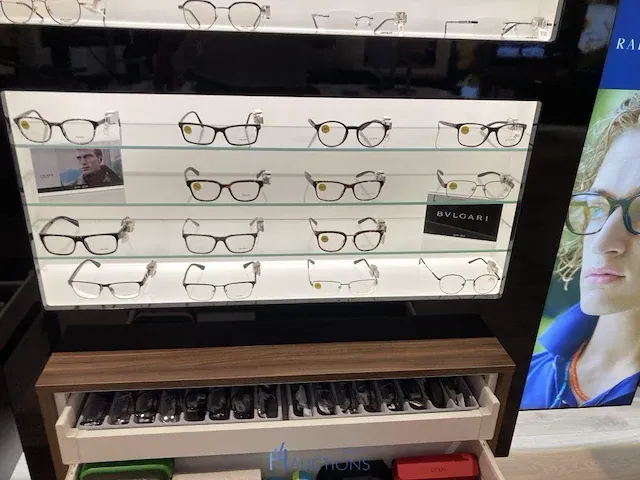 Plm 330 brilmonturen rayban, persol, saint laurent - afbeelding 33 van  70
