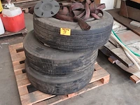 Plm 35 div auto- vrachtwagenbanden - afbeelding 1 van  6