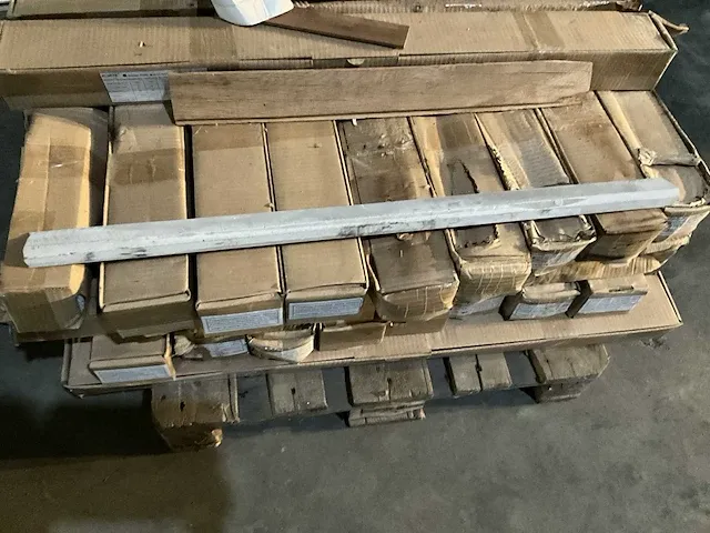 Plm 35 dozen profiellatten korte - afbeelding 1 van  6