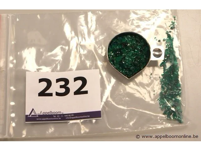 Plm 379,55ct groene steentjes in div cuts - afbeelding 1 van  3