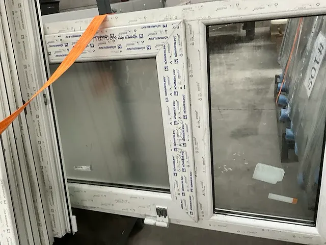 Plm. 4 diverse pvc ramen kömmerling en deur - afbeelding 5 van  7
