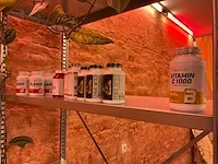 Plm. 40 diverse drinkbekers nutrition en diverse potten - afbeelding 11 van  22