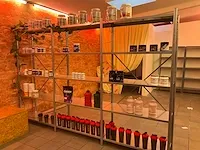 Plm. 40 diverse drinkbekers nutrition en diverse potten - afbeelding 1 van  22