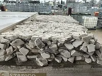 Plm 4,95 m2 met mozaïek tegels stabigo cream 30x30 cm. - afbeelding 3 van  6