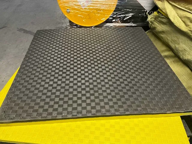 Plm 50 valmatten/landingsmatten bigairbag 100 x 100 cm. - afbeelding 1 van  12