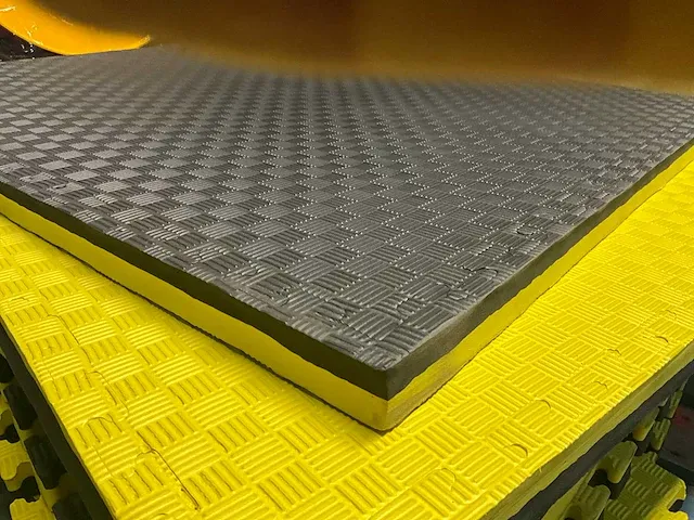 Plm 50 valmatten/landingsmatten bigairbag 100 x 100 cm. - afbeelding 9 van  12