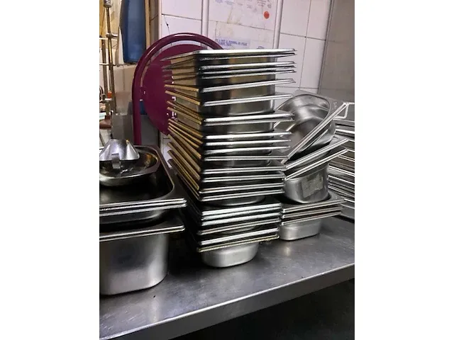 Plm 55 diverse rvs gastronormbakjes - afbeelding 6 van  8