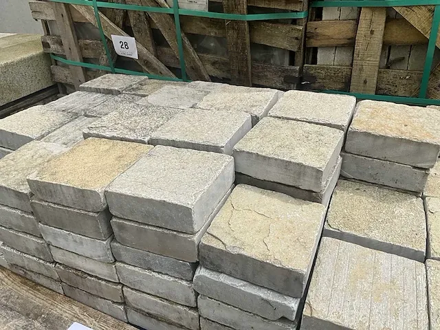Plm 55m2 kasseien tandur yellow 14x14x5 - afbeelding 4 van  5