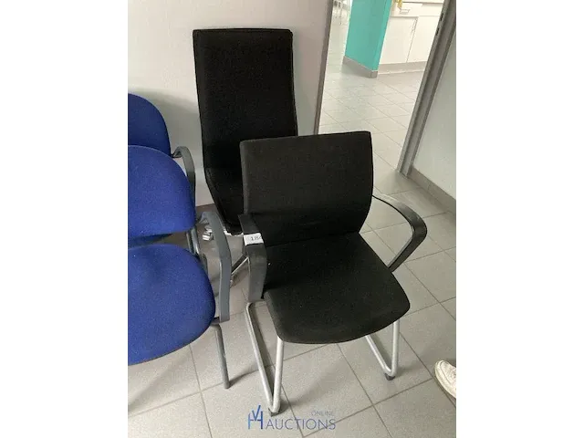 Plm 6 diverse stoelen - afbeelding 2 van  3
