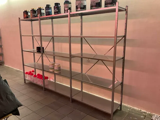 Plm. 6 lpm. metalen opbergrekken - afbeelding 1 van  7