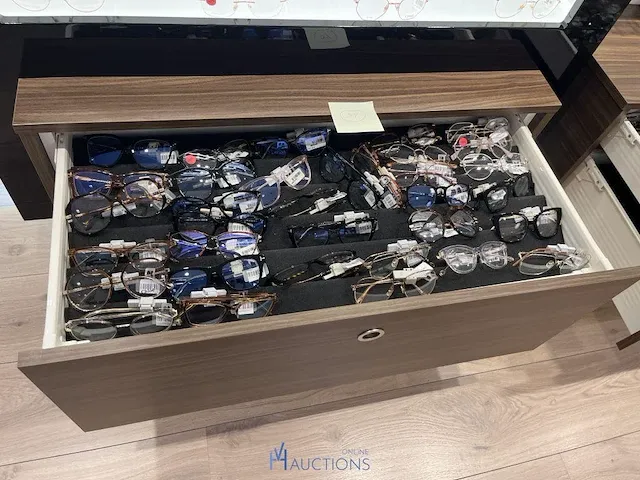 Plm 635 brilmonturen rayban, ralph lauren, chloe - afbeelding 17 van  98