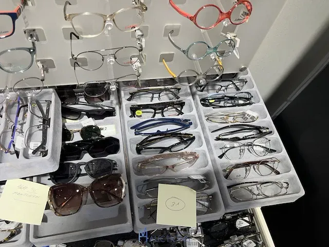 Plm 635 brilmonturen rayban, ralph lauren, chloe - afbeelding 97 van  98