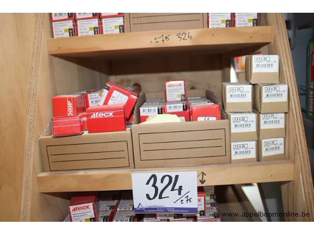 Plm 75 dozen diverse schroeven 4tecx - afbeelding 1 van  3