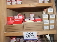 Plm 75 dozen diverse schroeven 4tecx - afbeelding 1 van  3