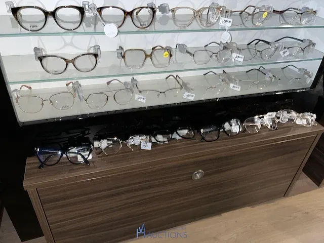 Plm 820 diverse brilmonturen waaronder gucci, prada, rayban, enz - afbeelding 4 van  98