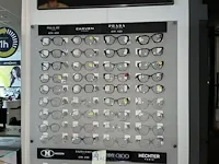 Plm 820 diverse brilmonturen waaronder gucci, prada, rayban, enz - afbeelding 6 van  98