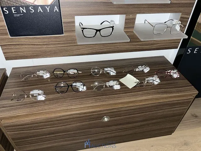 Plm 820 diverse brilmonturen waaronder gucci, prada, rayban, enz - afbeelding 13 van  98