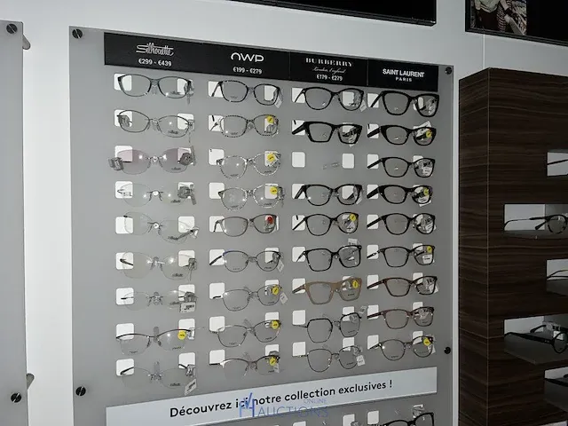 Plm 820 diverse brilmonturen waaronder gucci, prada, rayban, enz - afbeelding 16 van  98