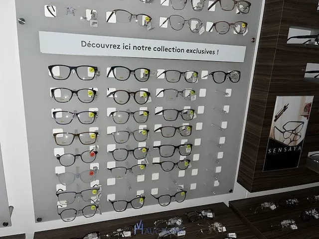 Plm 820 diverse brilmonturen waaronder gucci, prada, rayban, enz - afbeelding 17 van  98