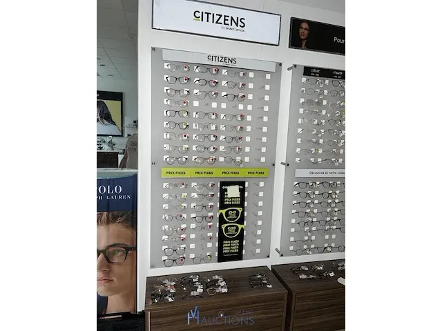 Plm 820 diverse brilmonturen waaronder gucci, prada, rayban, enz - afbeelding 25 van  98