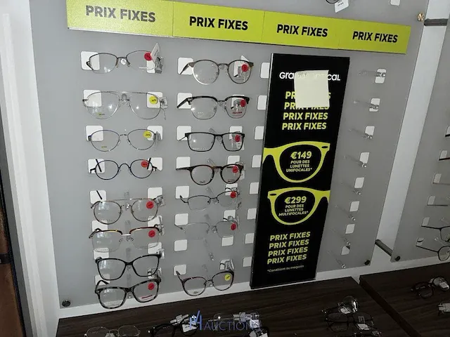 Plm 820 diverse brilmonturen waaronder gucci, prada, rayban, enz - afbeelding 27 van  98