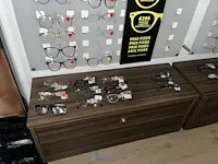 Plm 820 diverse brilmonturen waaronder gucci, prada, rayban, enz - afbeelding 28 van  98