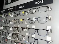 Plm 820 diverse brilmonturen waaronder gucci, prada, rayban, enz - afbeelding 33 van  98