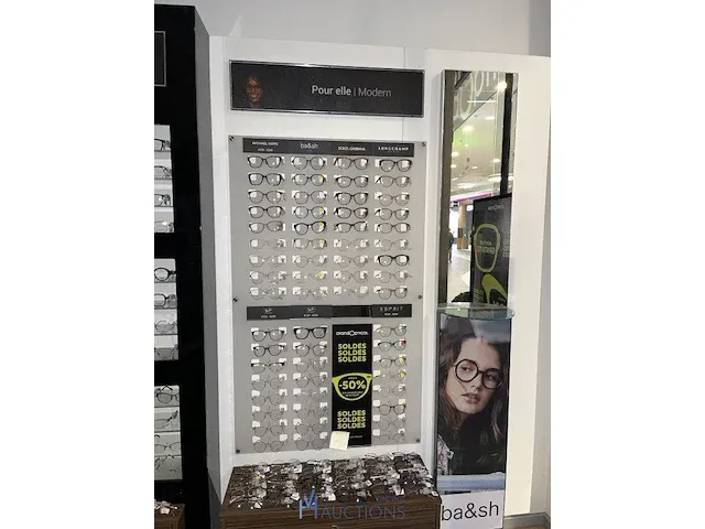 Plm 820 diverse brilmonturen waaronder gucci, prada, rayban, enz - afbeelding 23 van  98
