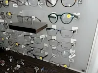 Plm 820 diverse brilmonturen waaronder gucci, prada, rayban, enz - afbeelding 39 van  98