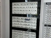 Plm 820 diverse brilmonturen waaronder gucci, prada, rayban, enz - afbeelding 46 van  98