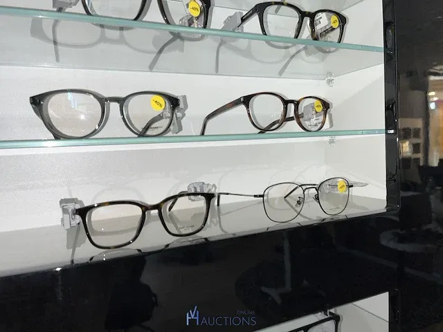 Plm 820 diverse brilmonturen waaronder gucci, prada, rayban, enz - afbeelding 51 van  98