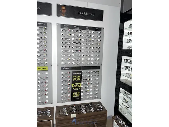 Plm 820 diverse brilmonturen waaronder gucci, prada, rayban, enz - afbeelding 60 van  98