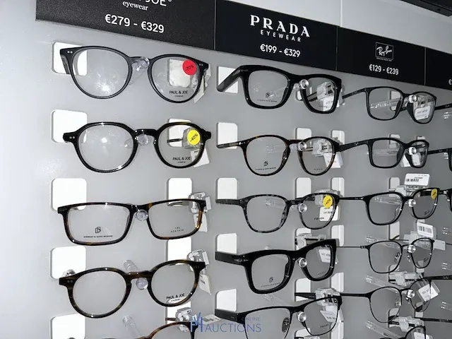 Plm 820 diverse brilmonturen waaronder gucci, prada, rayban, enz - afbeelding 64 van  98