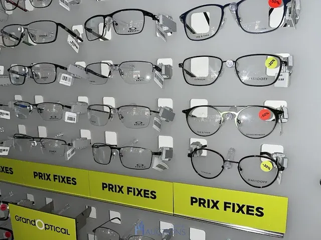 Plm 820 diverse brilmonturen waaronder gucci, prada, rayban, enz - afbeelding 75 van  98