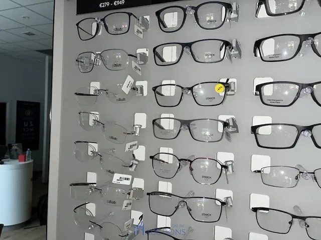 Plm 820 diverse brilmonturen waaronder gucci, prada, rayban, enz - afbeelding 77 van  98