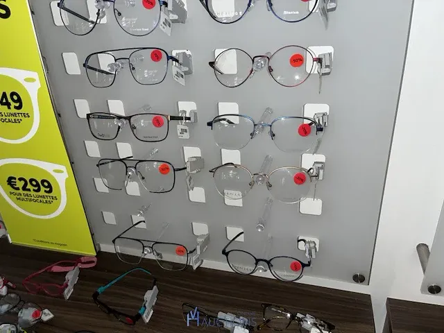 Plm 820 diverse brilmonturen waaronder gucci, prada, rayban, enz - afbeelding 82 van  98