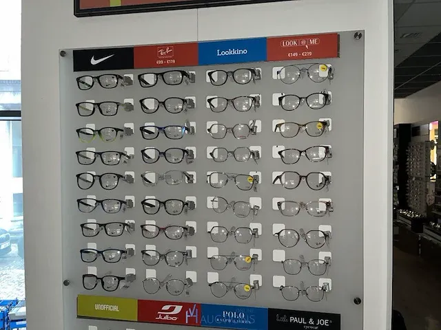 Plm 820 diverse brilmonturen waaronder gucci, prada, rayban, enz - afbeelding 87 van  98