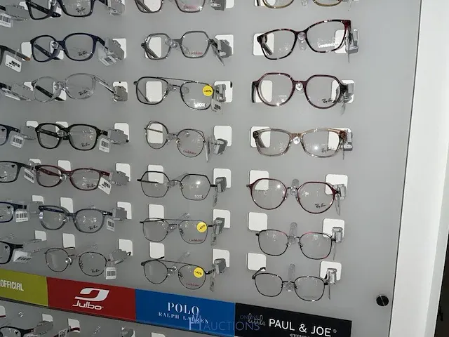 Plm 820 diverse brilmonturen waaronder gucci, prada, rayban, enz - afbeelding 90 van  98