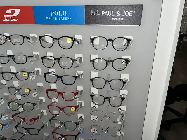 Plm 820 diverse brilmonturen waaronder gucci, prada, rayban, enz - afbeelding 94 van  98