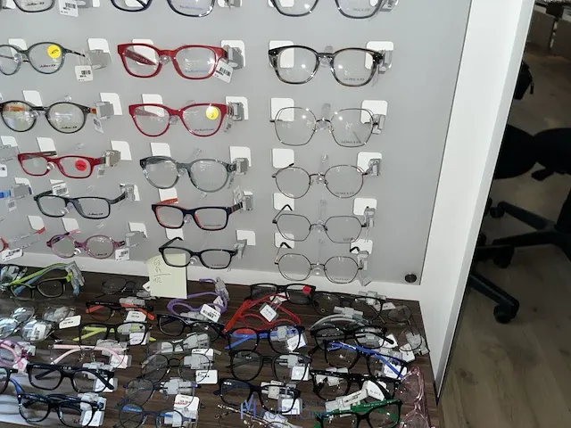 Plm 820 diverse brilmonturen waaronder gucci, prada, rayban, enz - afbeelding 95 van  98