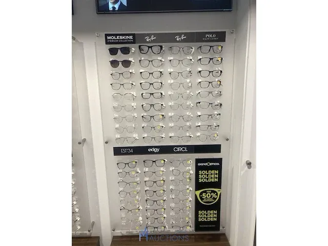 Plm 840 diverse brilmonturen waaronder gucci, prada, rayban, enz - afbeelding 8 van  22