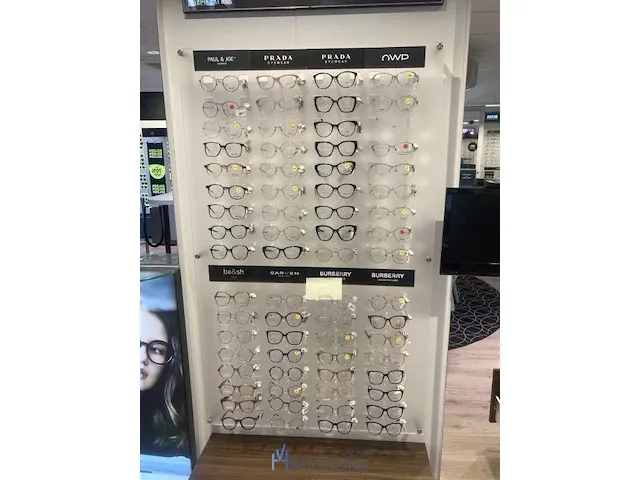 Plm 840 diverse brilmonturen waaronder gucci, prada, rayban, enz - afbeelding 19 van  22