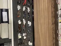 Plm 840 diverse brilmonturen waaronder gucci, prada, rayban, enz - afbeelding 22 van  22