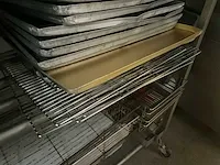 Plm 95 diverse bakplaten + plm 23 diverse legroosters en manden - afbeelding 7 van  8