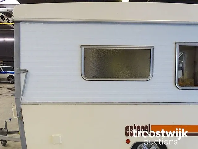 Plooi-caravan esterel c34 - afbeelding 2 van  49