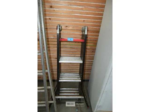Plooi ladder 4 x 1,20 cm - afbeelding 1 van  2