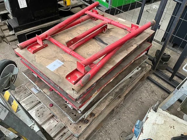 Plooi werktafel (4x) - afbeelding 1 van  2